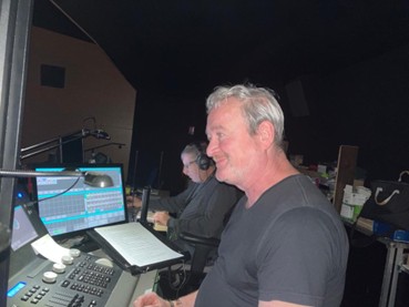 Christian à la régie